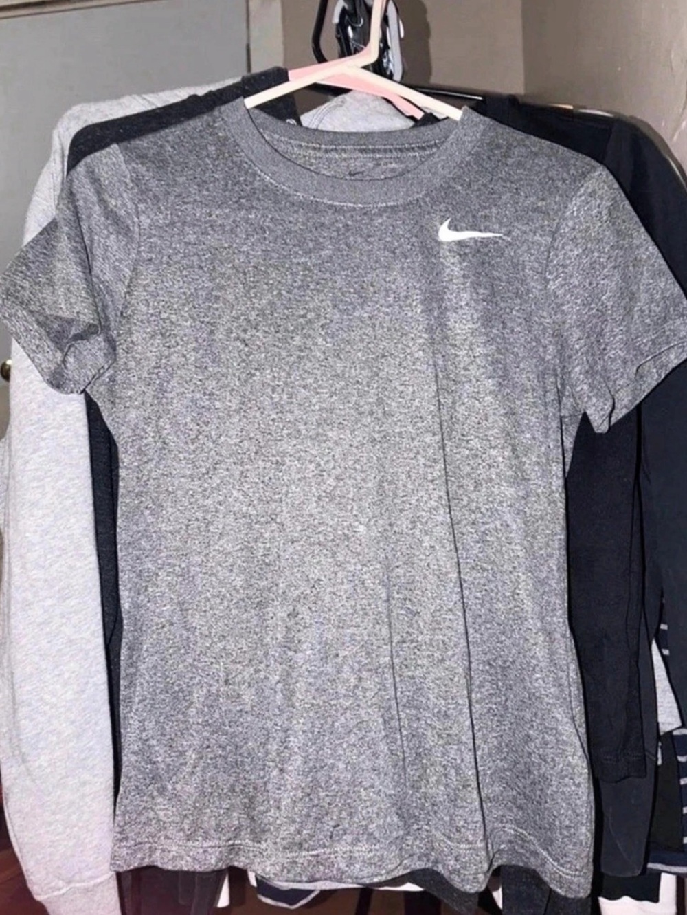 Nike The Nike Tee Short Sleeve Athletic Tee Dri-Fit